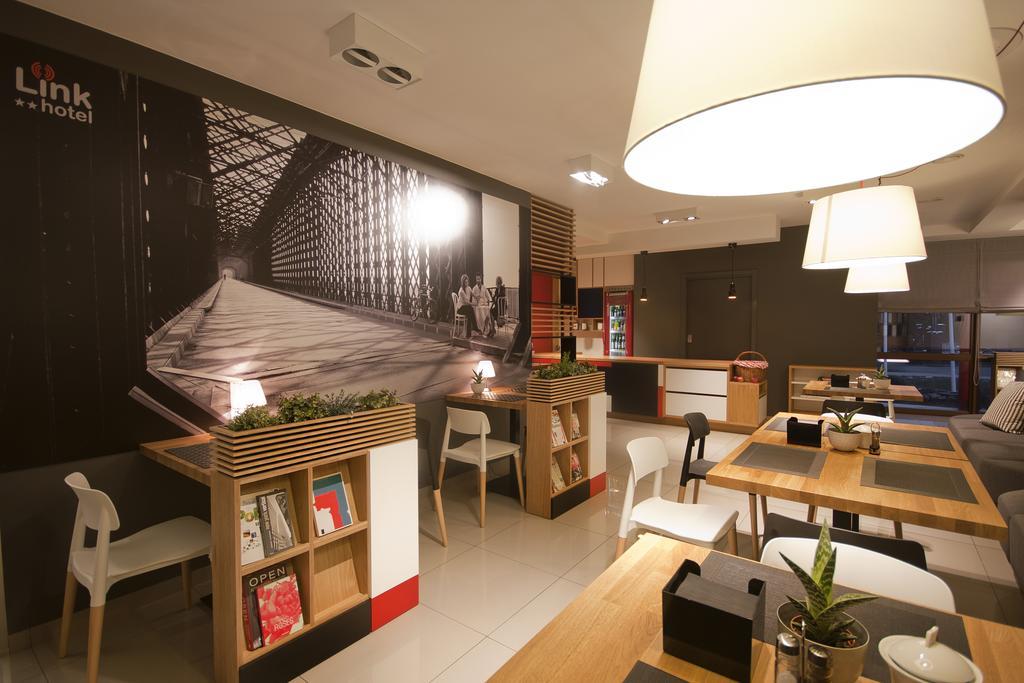 Link Hotel Tczew Exteriör bild